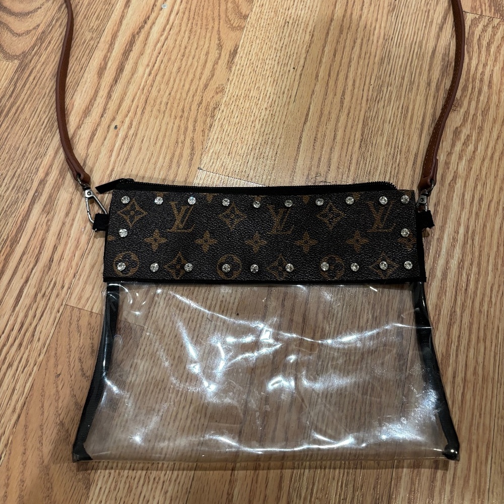Clear crossbody purse